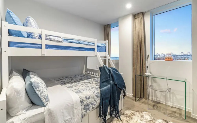 Modern 2BR Penthouse for Families by Zodiak Stays