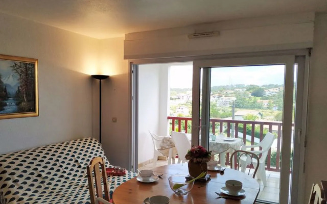 Apartment Hego Alde