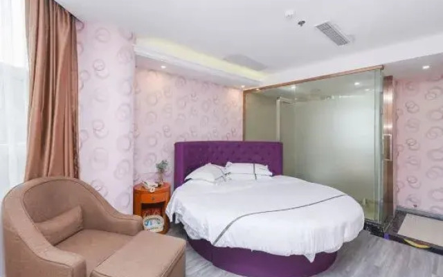 Yihao Hotel (Shanghai Huinan subway station store)