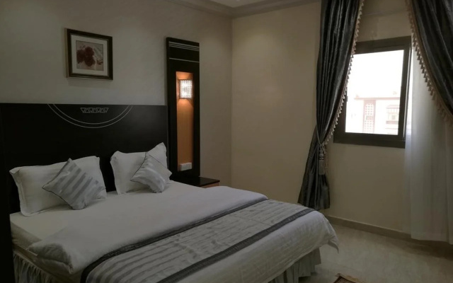 Al Ezzah Palace Hotel Suites