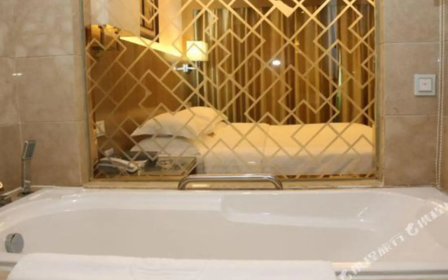 Donghai Hotel