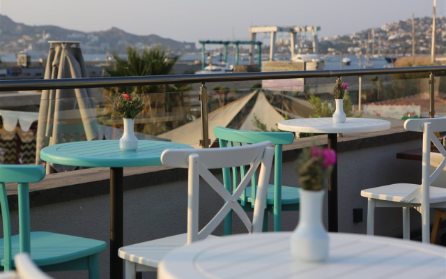 Sandora Boutique Hotel
