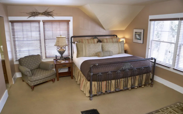 Lara House Bed and Breakfast