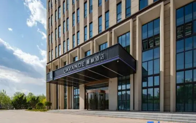 Lavande Hotel (Cangzhou Jiuhe East Road Development Zone Management Committee)