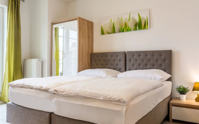 VacationClub - Aquamarina Apartments
