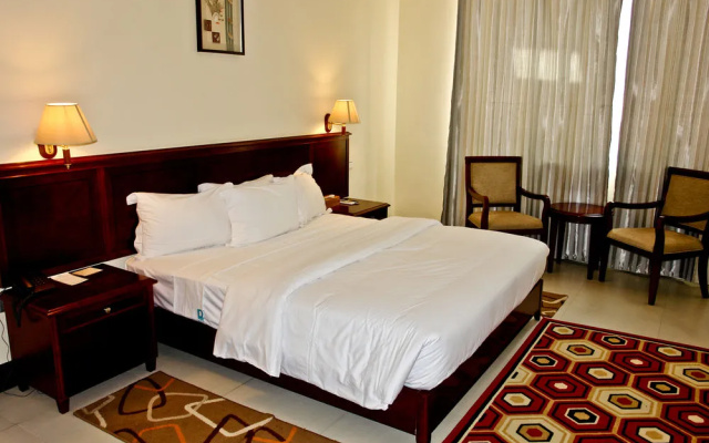 Birdrock Hotel Anomabo