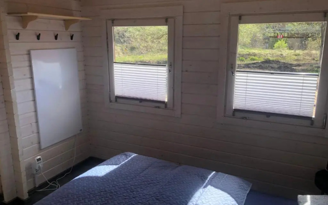 WOMOCAMP Holzhütte 2