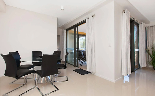 Darwin Waterfront Apartments