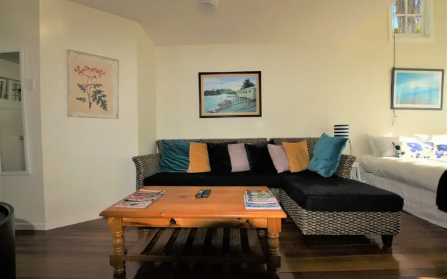 Mangonui Waterfront Apartments Motel