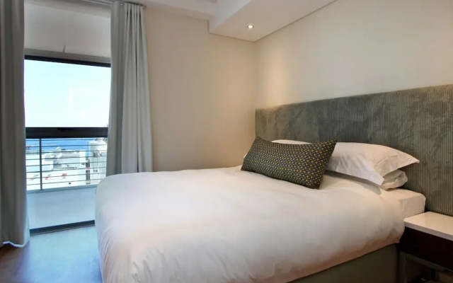 Fairmont 303