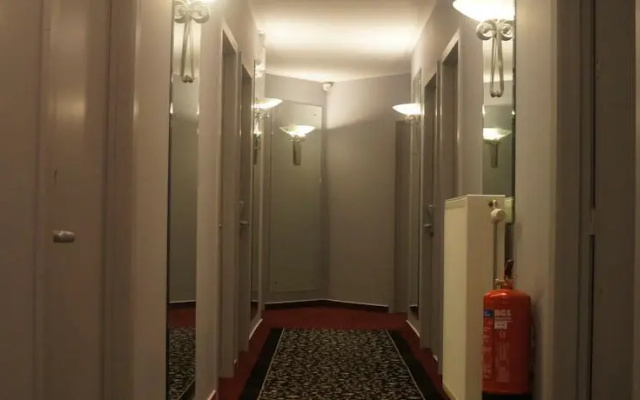 Sky Apart Hotel