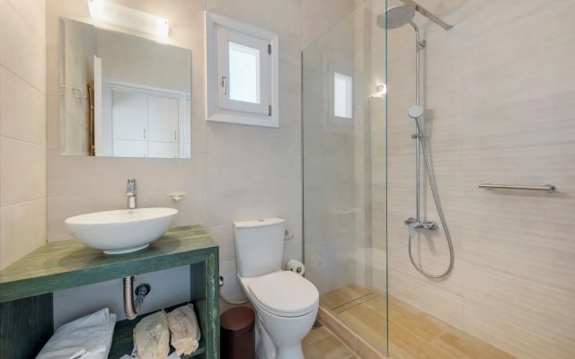 Dolphin Bay Seaside Resort & Suites