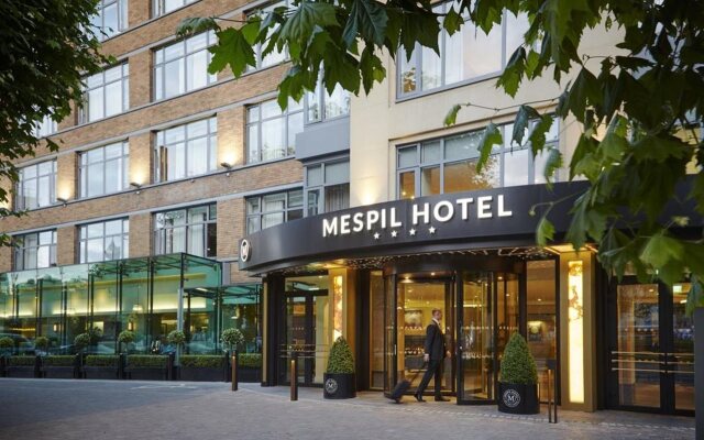 Mespil Hotel вид на фасад