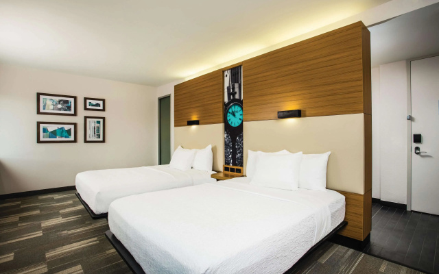 La Quinta Inn & Suites by Wyndham Winchester