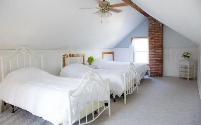 Bayard Avenue 304