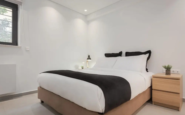 Athenian Riviera Secluded Apartment