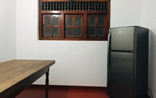 Pathum Family Home