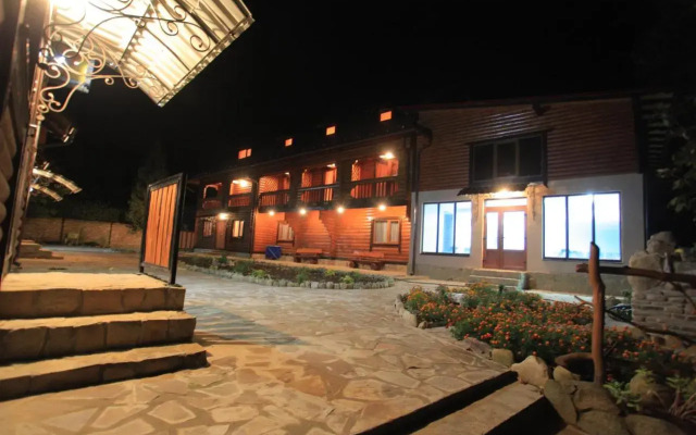 Sadyba Zatyshna
