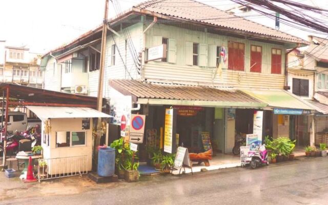 Отель Greentea Guesthouse Таиланд, Краби - отзывы, цены и фото номеров - забронировать отель Greentea Guesthouse онлайн вид на фасад