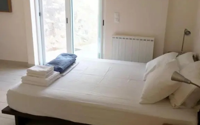 Ageranos seaview house