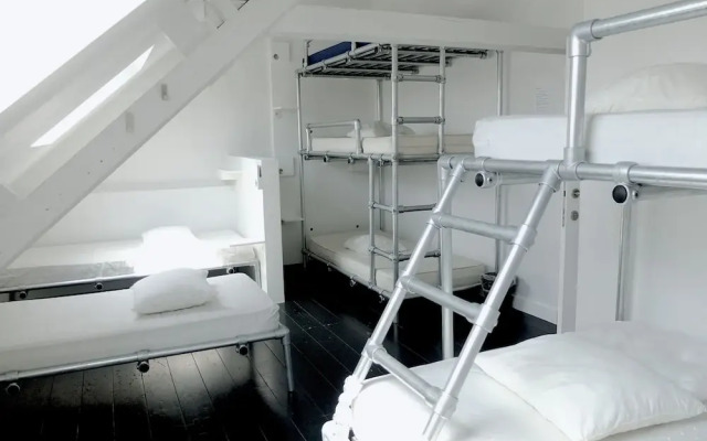 Hostel 47