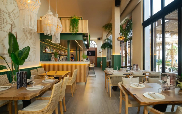 Hotel Saly