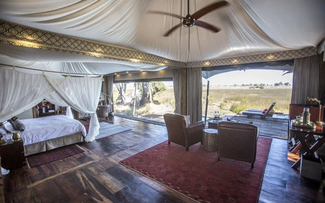 Duba Plains Camp