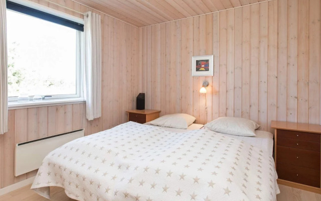 Chic Holiday Home in Væggerløse With Whirlpool