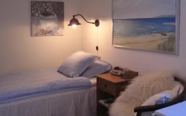 Ängshyddan Gårdshotell & B&B