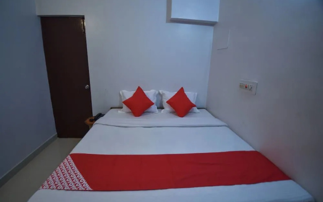 Oyo Home 3688 Apartment Palace