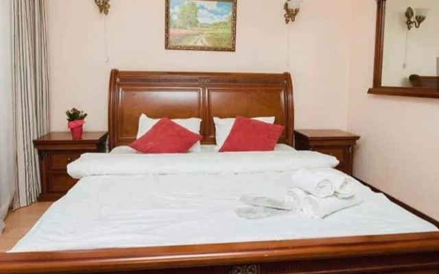 Azat Hotel