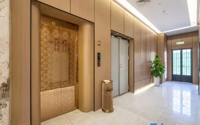 Quangong Hotel
