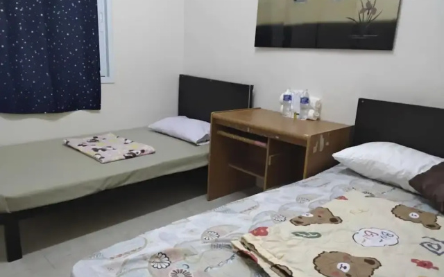 Hostel 24 Backpackers