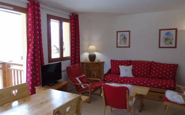Lou Services Apartment G12 LSI 001