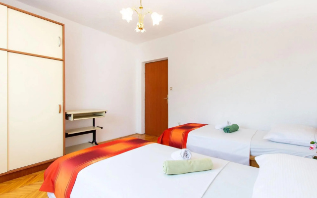 Welcoming Apartment in Tribanj With Terrace