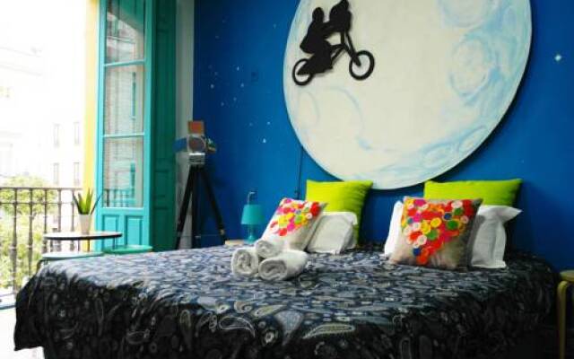 Отель Sevilla Kitsch Hostel Art Испания, Севилья - отзывы, цены и фото номеров - забронировать отель Sevilla Kitsch Hostel Art онлайн комната для гостей