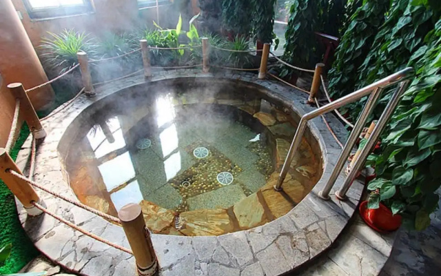 Bazhou Lanyue Manor Hot Spring Hotel