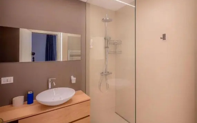 Lainez Rooms & Suites