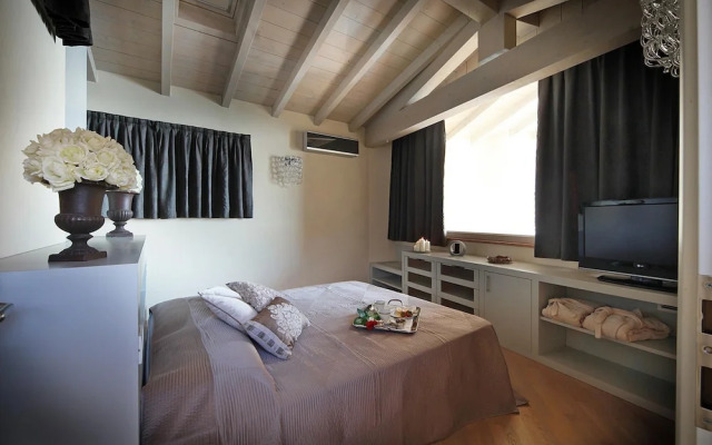 Villa Teodora in Toscolano-maderno