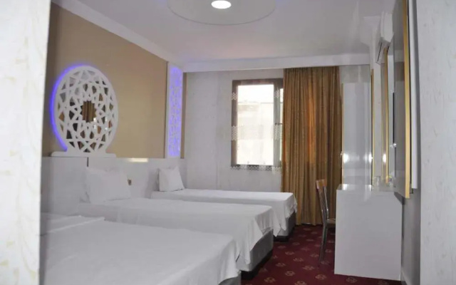 Ugur Hotel