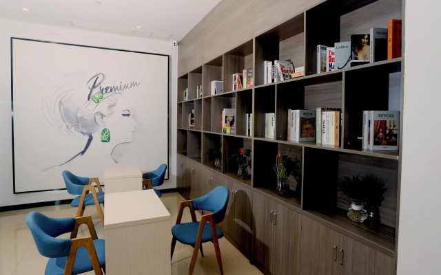 7 Days Premium·Yichang Yiling