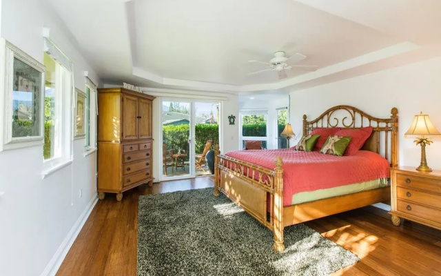 S Of Kamalii 47 3 Bedroom Home by RedAwning