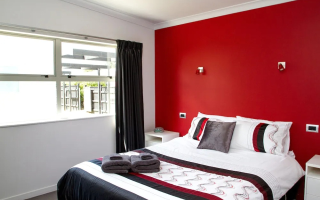 Martinborough Mews