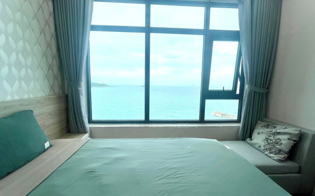 Muong Thanh Beachfront Apartment