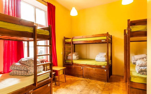 Good Bye Lenin Hostel