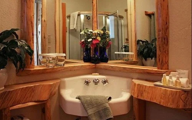 Sea Rock Bed and Breakfast Inn