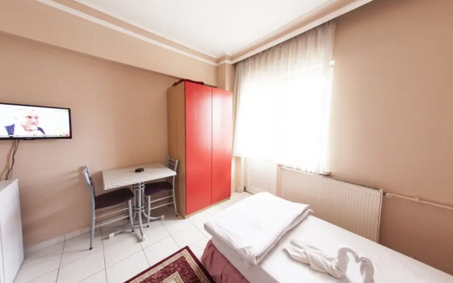 Polat Hotel