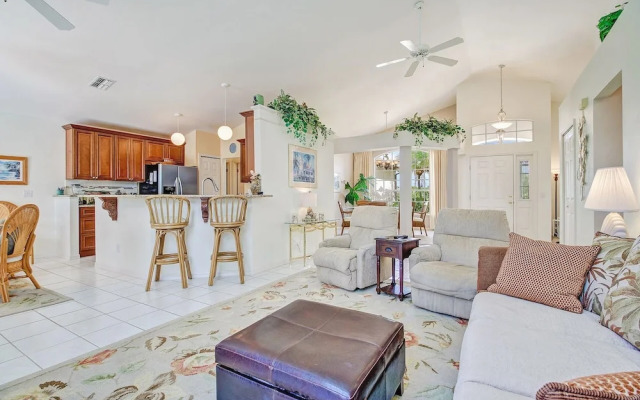 Athens Family Friendly Pool Home 1506