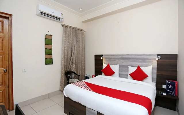 OYO 14444 JMK House