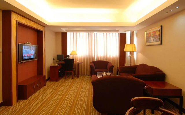 Yuelai Hotspring Hotel